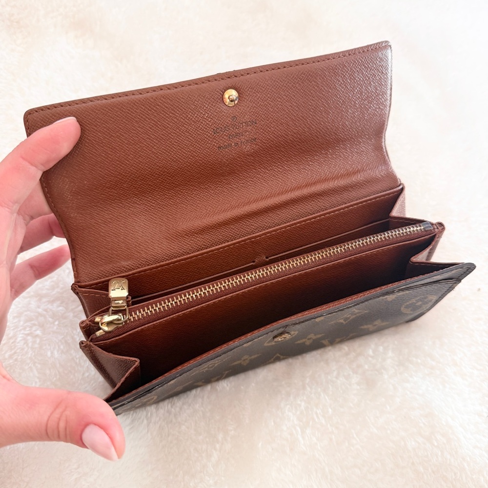 Louis Vuitton Sarah Monogram Wallet - Picture 8 of 11